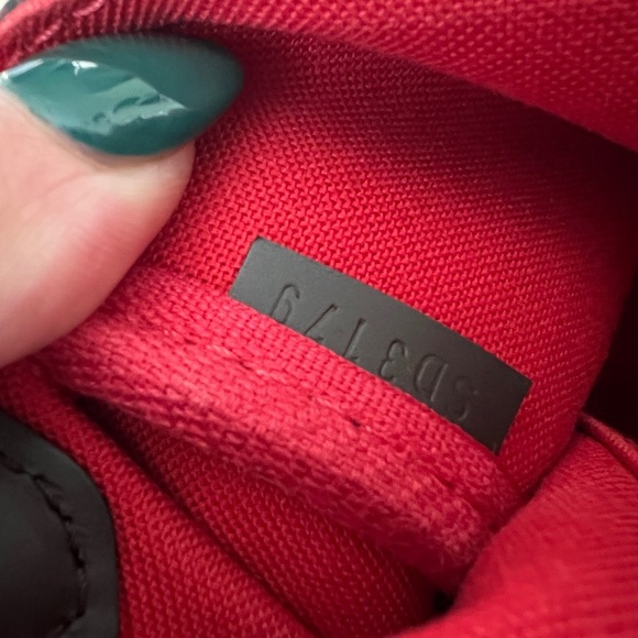 $1299 🅿️🅿️ - Authentic Louis Vuitton Favorite MM - Picture 9 of 13